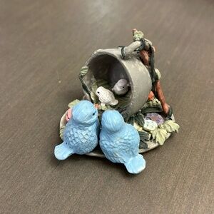 Bird figurine​​​